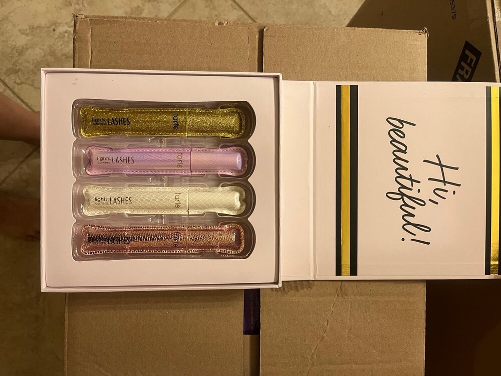 Tarte - lights, camera, lashes™ 4-in-1 mascara set - Picture 2 of 3